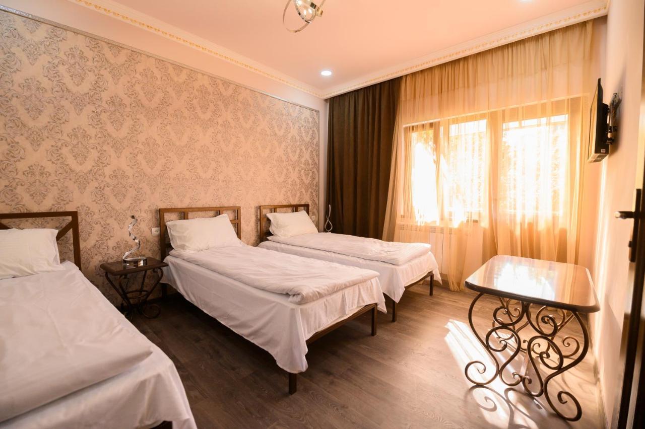 Karnel Hotel Sanain Exterior photo